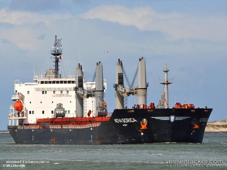 Elina-Ii - Bulk Carrier vessel registered in Panama