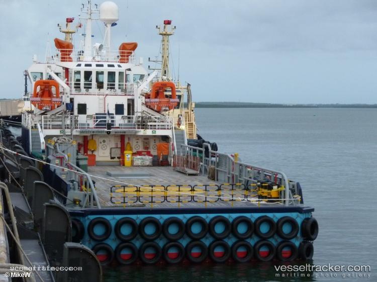 Fos-Polaris - Offshore Tug Supply Ship vessel registered in Panama