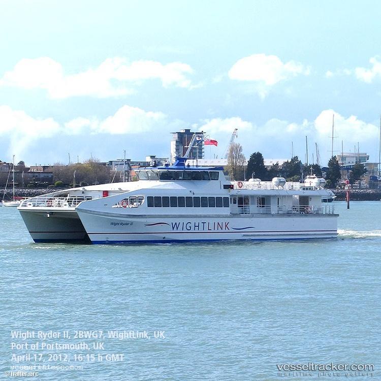 Wight-Ryder-2 - Passenger Ship vessel registered in United Kingdom