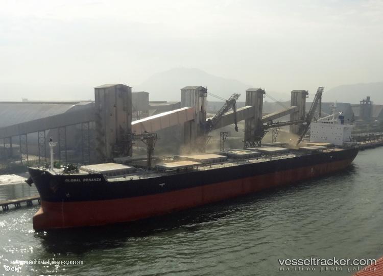 Global-Bonanza - Bulk Carrier vessel registered in Panama