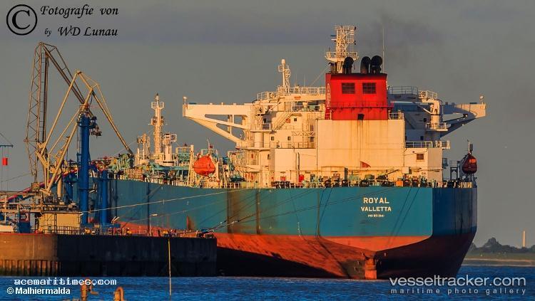 Advantage-Sun - Crude Oil Tanker vessel registered in Marshall Islands
