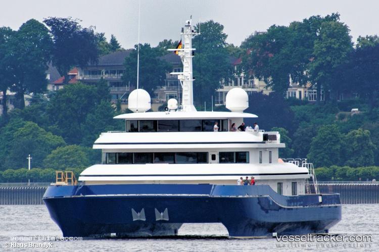 Nurja - Service Ship vessel registered in Cayman Islands