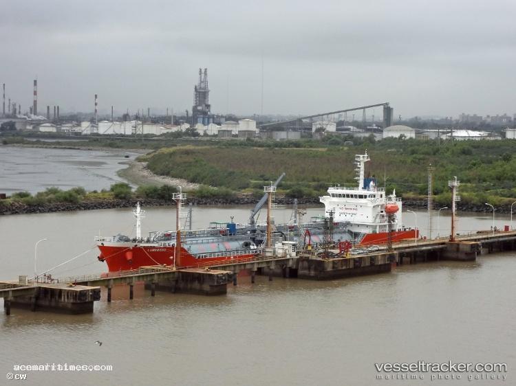 Bwek-Madagascar - Lpg Tanker vessel registered in Singapore