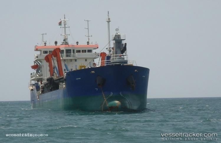 Navayuga-2 - Hopper Dredger vessel registered in India