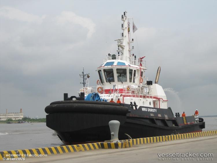 Mrs-Doroty - Tug vessel registered in Colombia