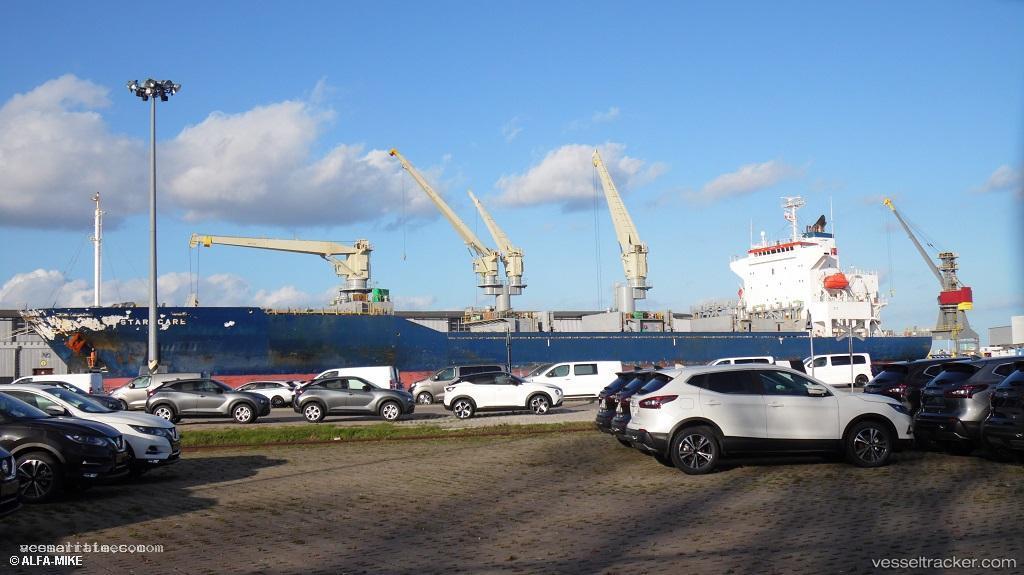 Star-Care - Refrigerated Cargo Ship vessel registered in Singapore