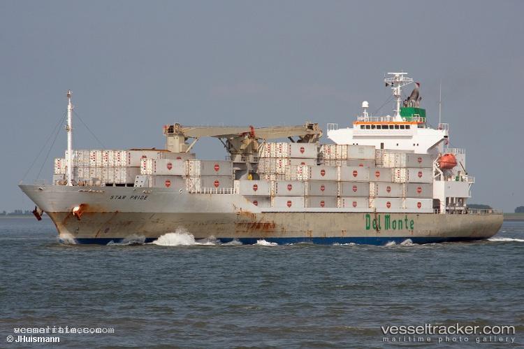 Cs-Pride - Refrigerated Cargo Ship vessel registered in Singapore