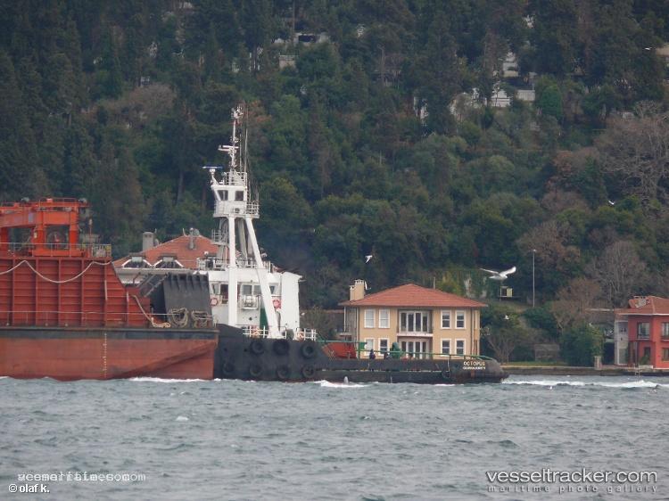 Melman - Pusher Tug vessel registered in Portugal