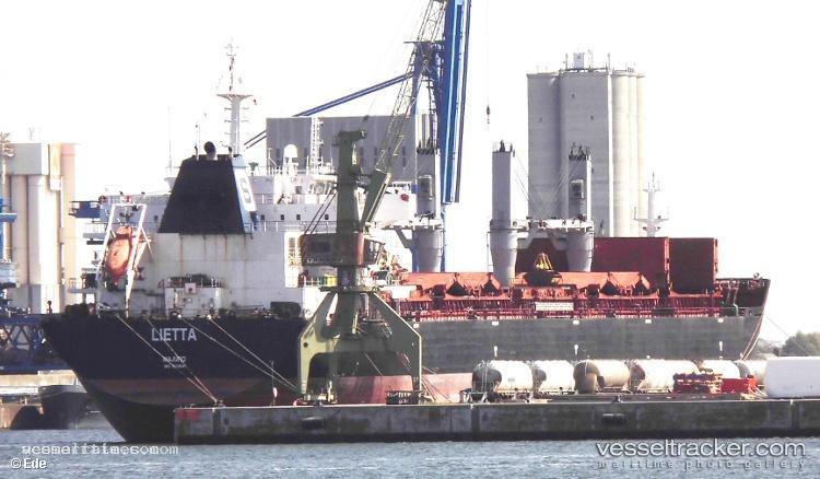 Xin-Hai-Tong-18 - Bulk Carrier vessel registered in Marshall Islands