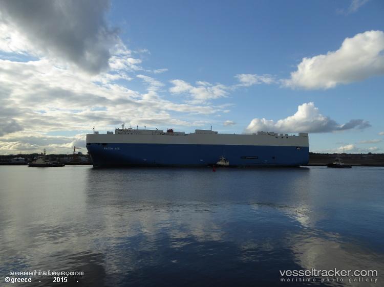 Gemini-Leader - Vehicles Carrier vessel registered in Panama