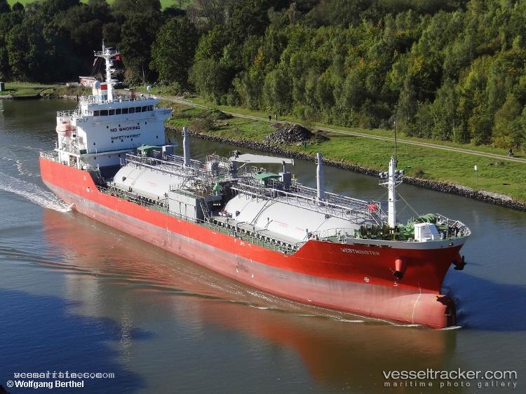 Westminster - Lpg Tanker vessel registered in Singapore