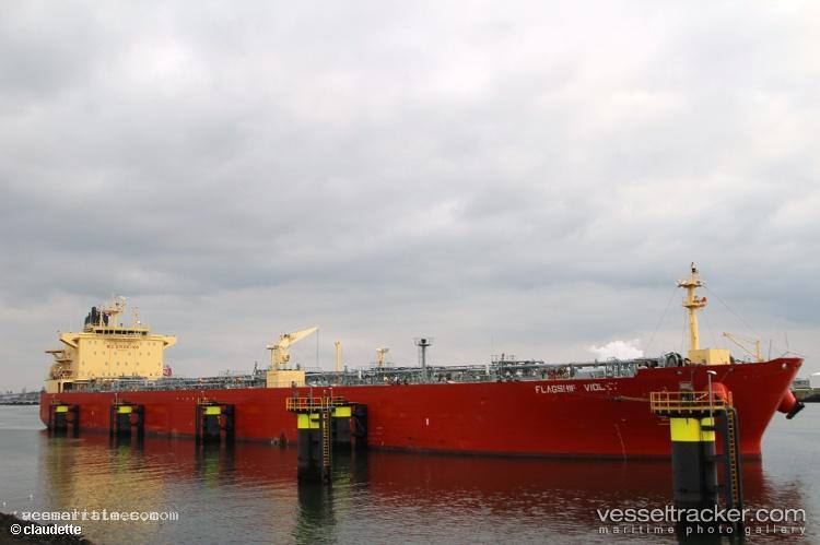 Flagship-Violet - Oil Products Tanker vessel registered in Marshall Islands