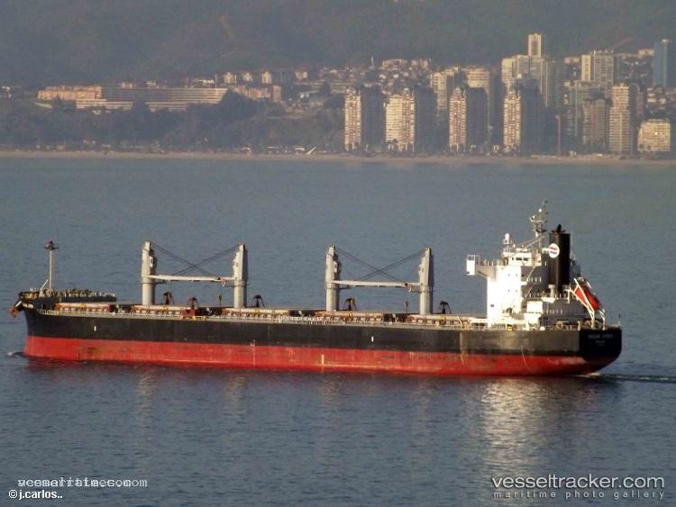 Penguin-Island - Bulk Carrier vessel registered in Hong Kong