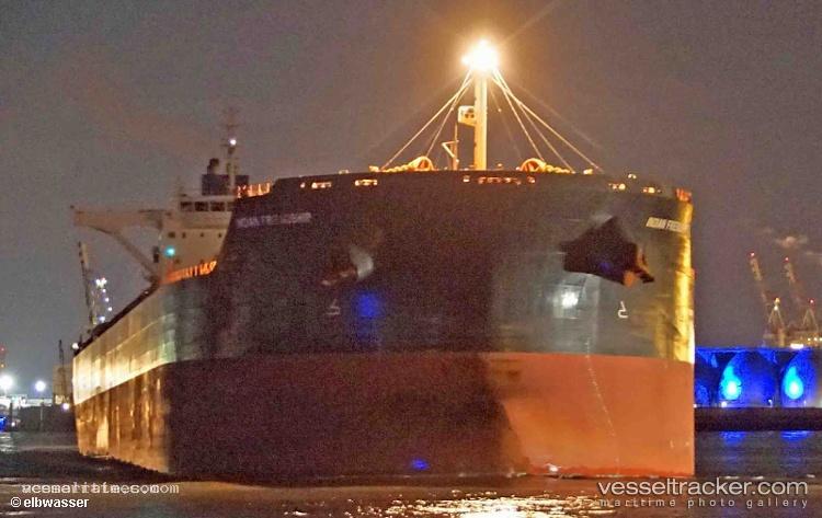 Indian-Friendship - Ore Carrier vessel registered in Liberia