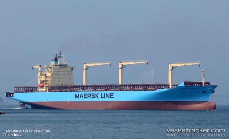 Maersk-Cubango - Container Ship vessel registered in Hong Kong