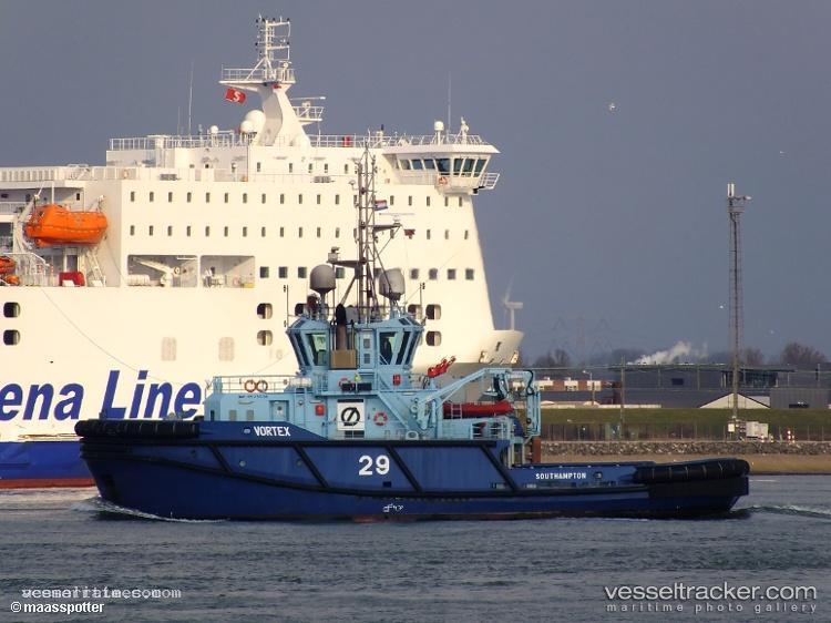 Vita-C - [tug.offshore_tug_supply] vessel registered in Italy