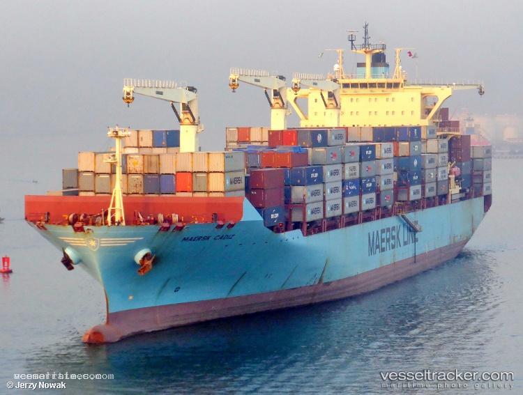 Maersk-Cadiz - Container Ship vessel registered in Singapore