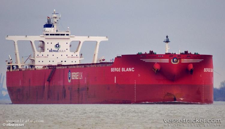 Berge-Blanc - Ore Carrier vessel registered in United Kingdom