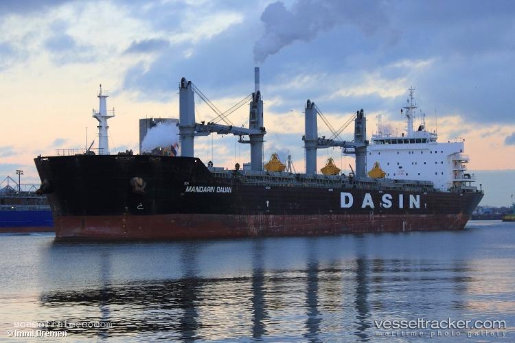 Sea-Etiquette - Bulk Carrier vessel registered in Liberia