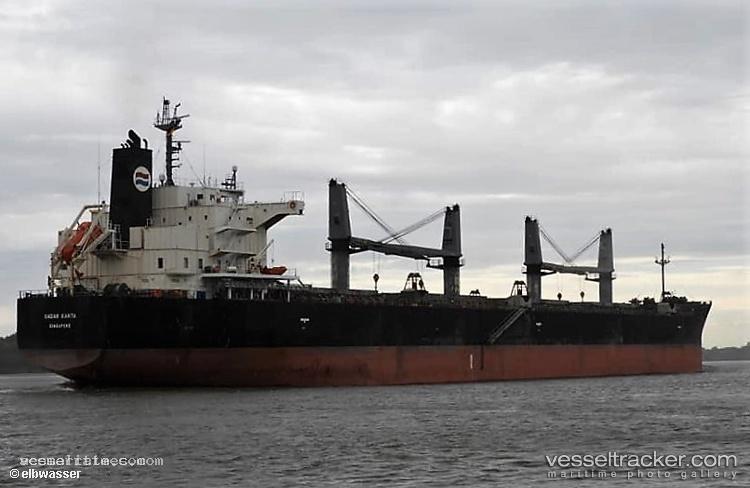 Jhonlin-001 - Bulk Carrier vessel registered in Indonesia