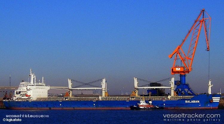 Xin-Hai-Tong-20 - Bulk Carrier vessel registered in Marshall Islands