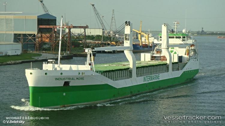 O7-Lafite - Multi Purpose Carrier vessel registered in Antigua and Barbuda