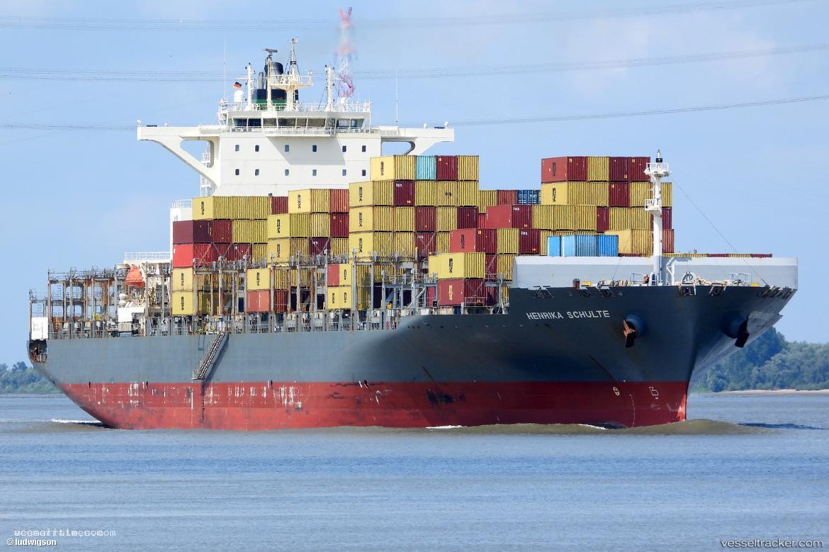 Henrika-Schulte - Container Ship vessel registered in Hong Kong