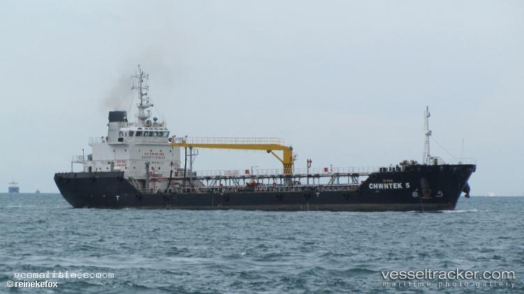 Chwntek-5 - Service Ship vessel registered in Singapore