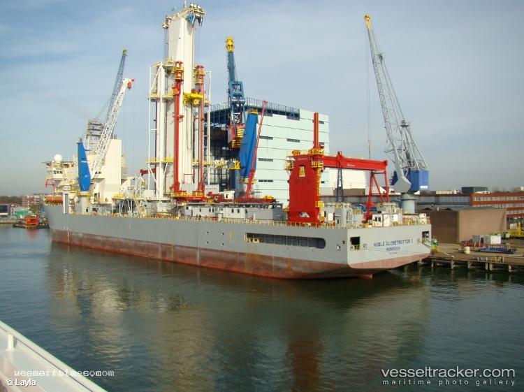 Noble-Globetrotter-I - Drilling Ship vessel registered in Liberia