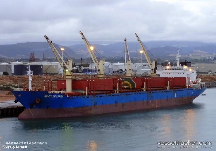 Selo - Bulk Carrier vessel registered in Hong Kong