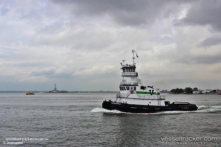 George-Holland - Pusher Tug vessel registered in United States of America