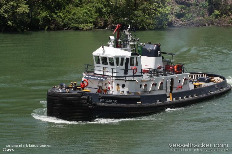 S.leader - Chemical Tanker vessel registered in Singapore