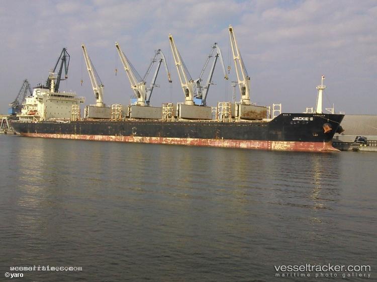 Oscar - Bulk Carrier vessel registered in Panama
