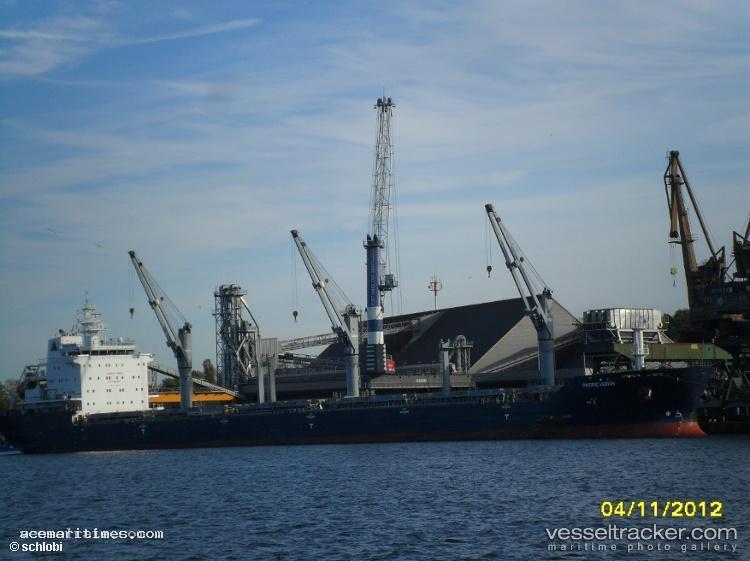 Barbro-G - Bulk Carrier vessel registered in Portugal
