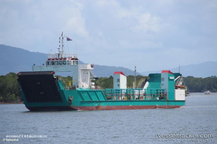 Firefly - Other vessel registered in Saint Kitts and Nevis