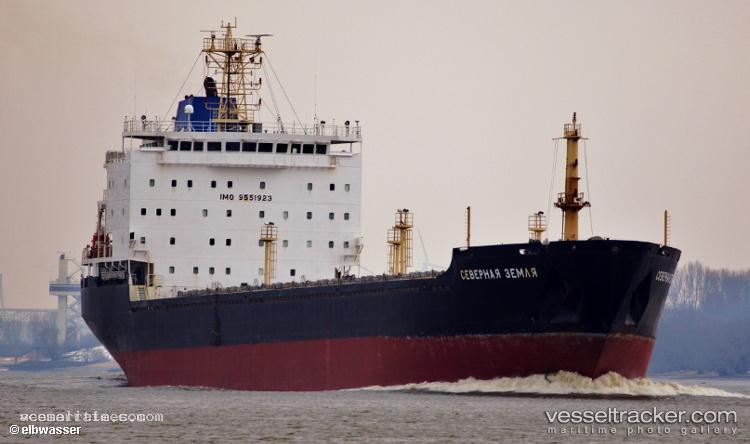 Phantom - Bulk Carrier vessel registered in Liberia