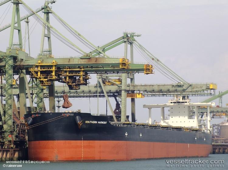 Southern-Harmony - Bulk Carrier vessel registered in Panama