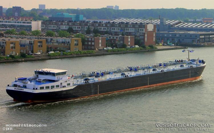 Essenza - Chemical Oil Products Tanker vessel registered in Netherlands