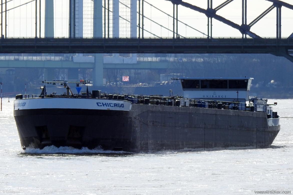Chicago - Chemical Oil Products Tanker vessel registered in Netherlands