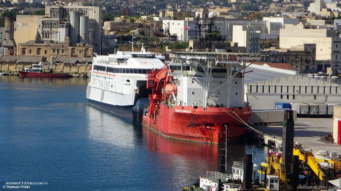 Emerald - Offshore Support Vessel vessel registered in Sierra Leone