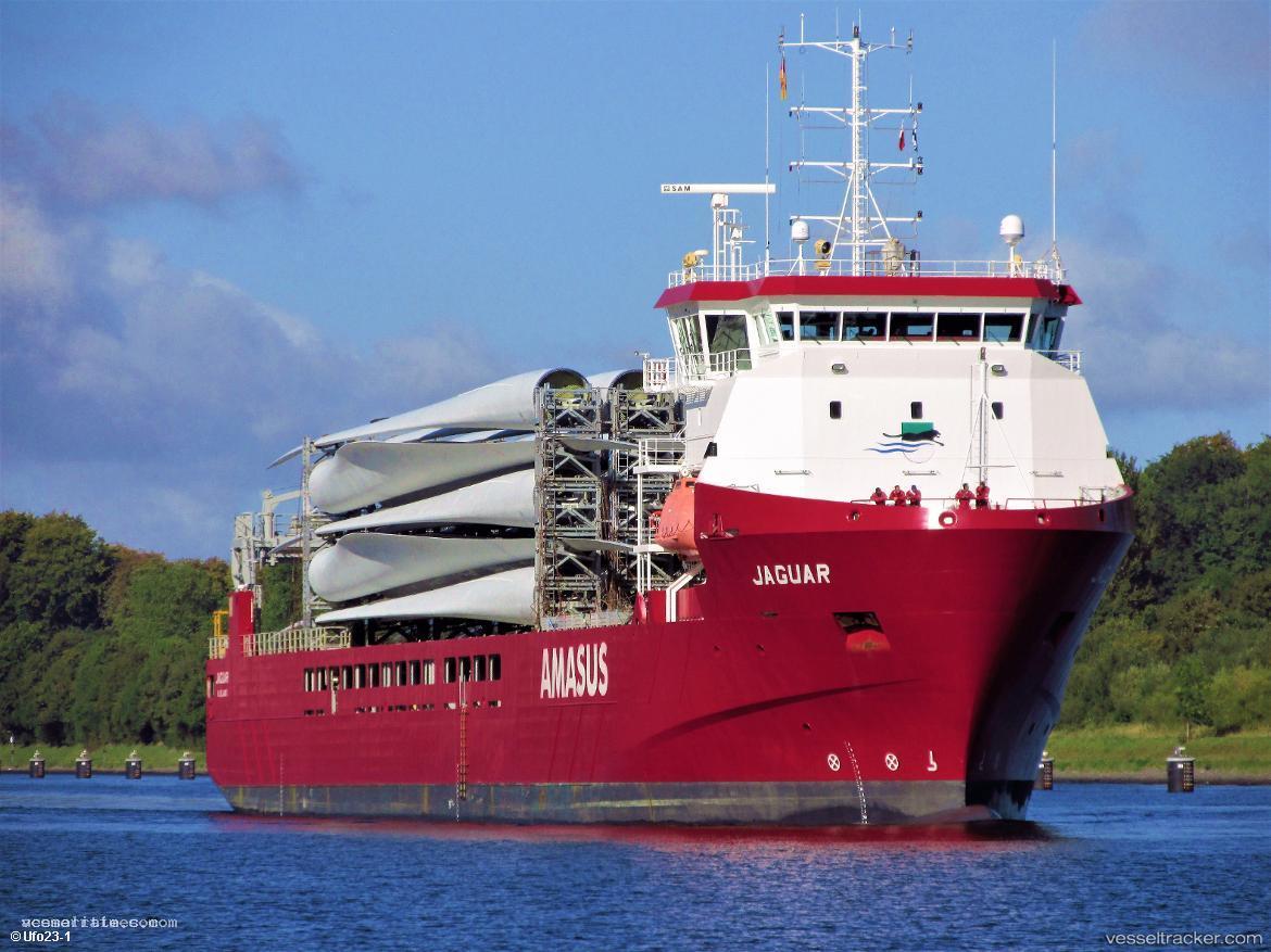Jaguar - Offshore Tug Supply Ship vessel registered in Portugal