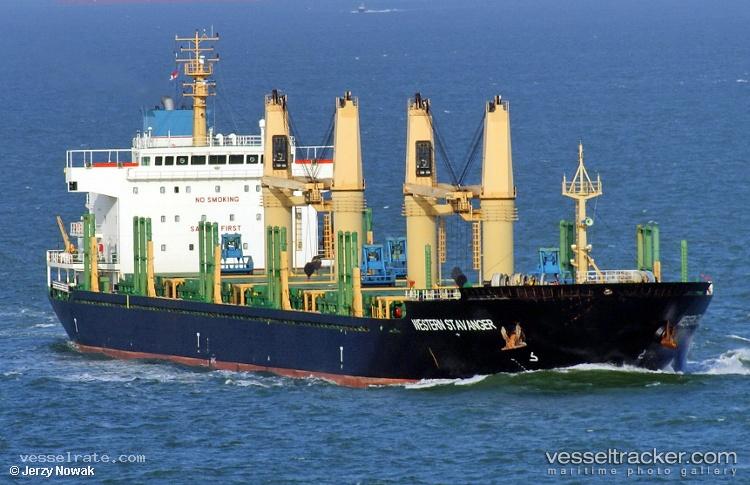 Avra - Bulk Carrier vessel registered in Liberia