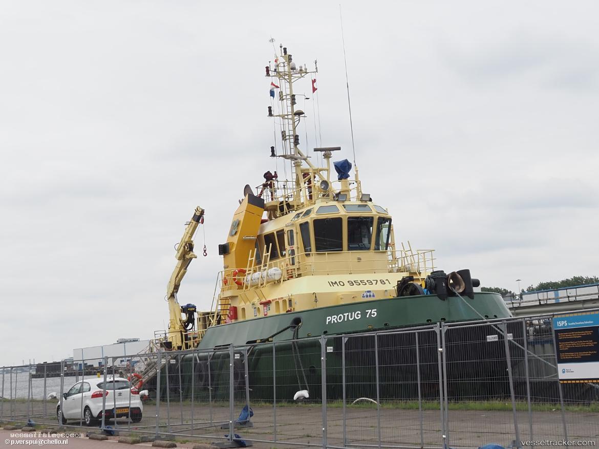 Protug-75 - Tug vessel registered in Saint Vincent and the Grenadines