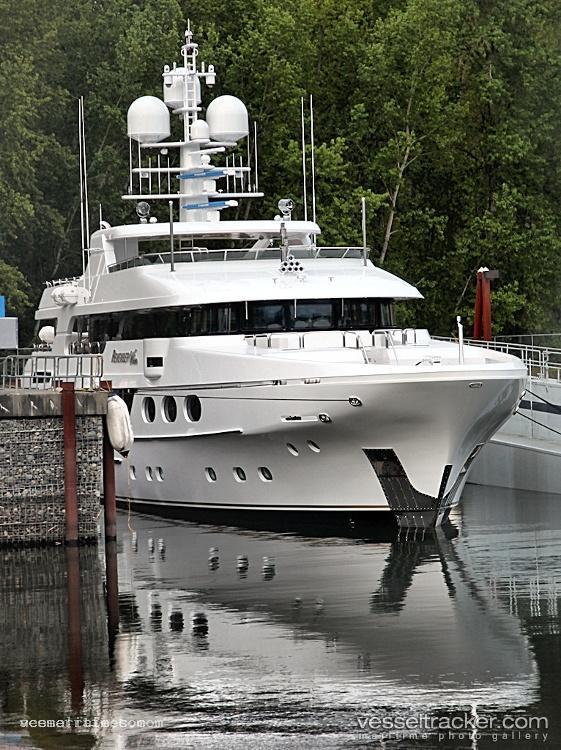 Remember-When - Service Ship vessel registered in Jamaica