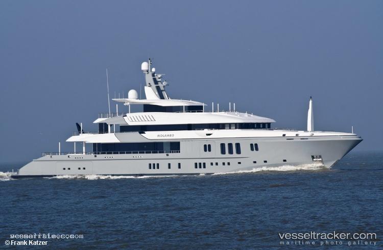 Mogambo - Service Ship vessel registered in Cayman Islands