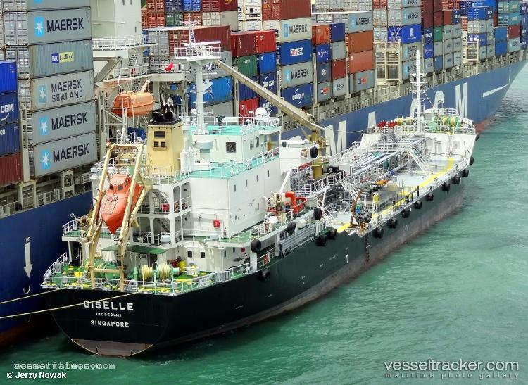 Sea-Unity - Oil Products Tanker vessel registered in Singapore