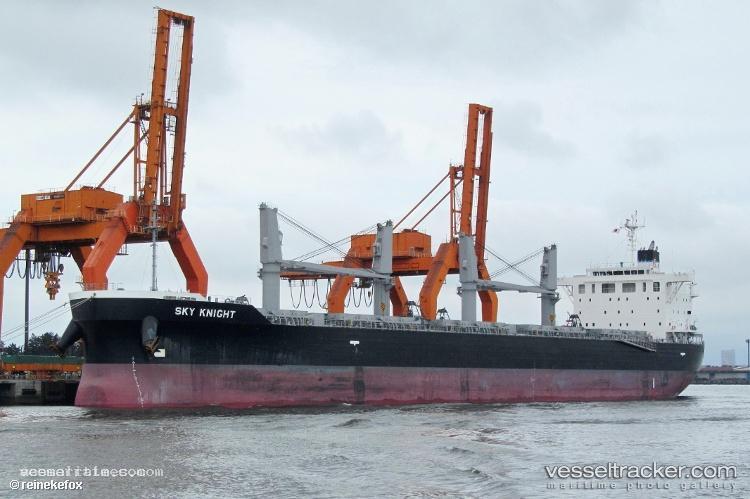 Sky-Knight - Bulk Carrier vessel registered in Panama