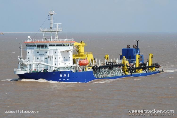 Xin-Hai-Ma - Hopper Dredger vessel registered in China