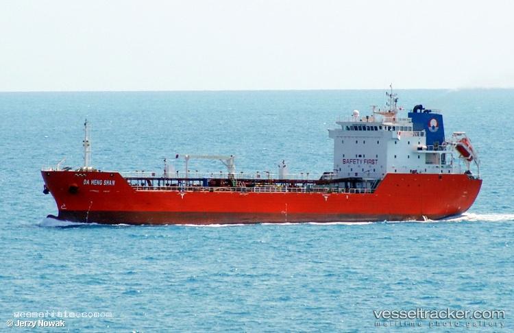 Da-Heng-Shan - Bitumen Tanker vessel registered in Hong Kong
