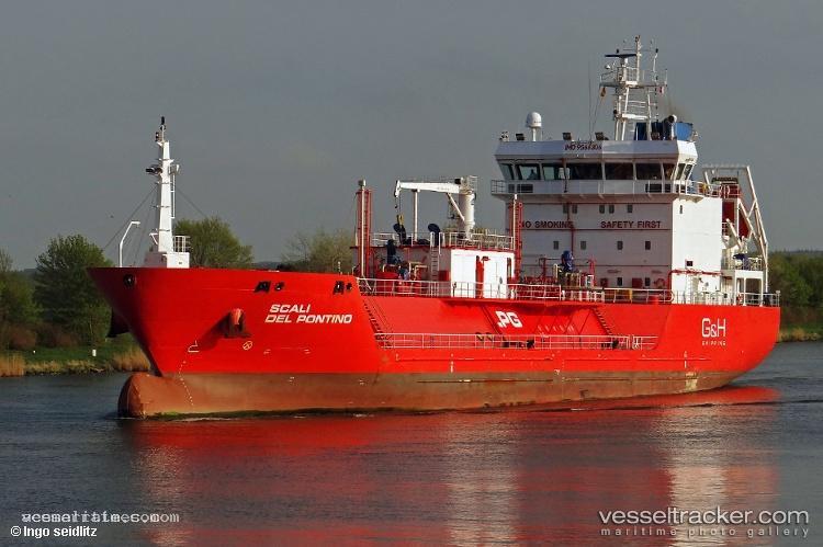 Vetra - Lpg Tanker vessel registered in Portugal